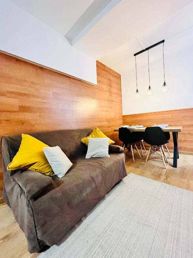 Nuevo Cosy Loft 4Pax Estavar מראה חיצוני תמונה