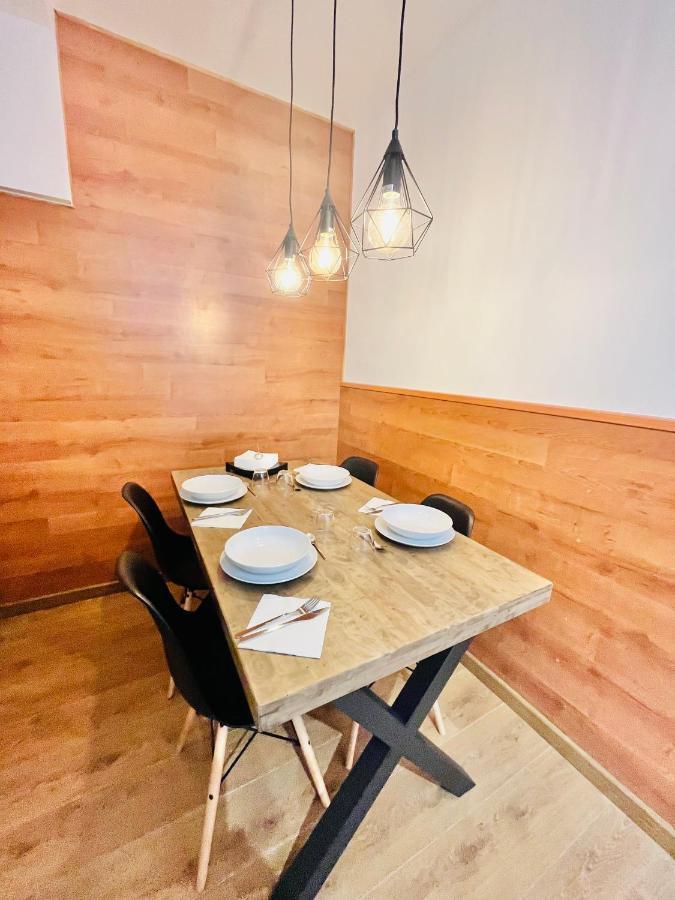 Nuevo Cosy Loft 4Pax Estavar מראה חיצוני תמונה