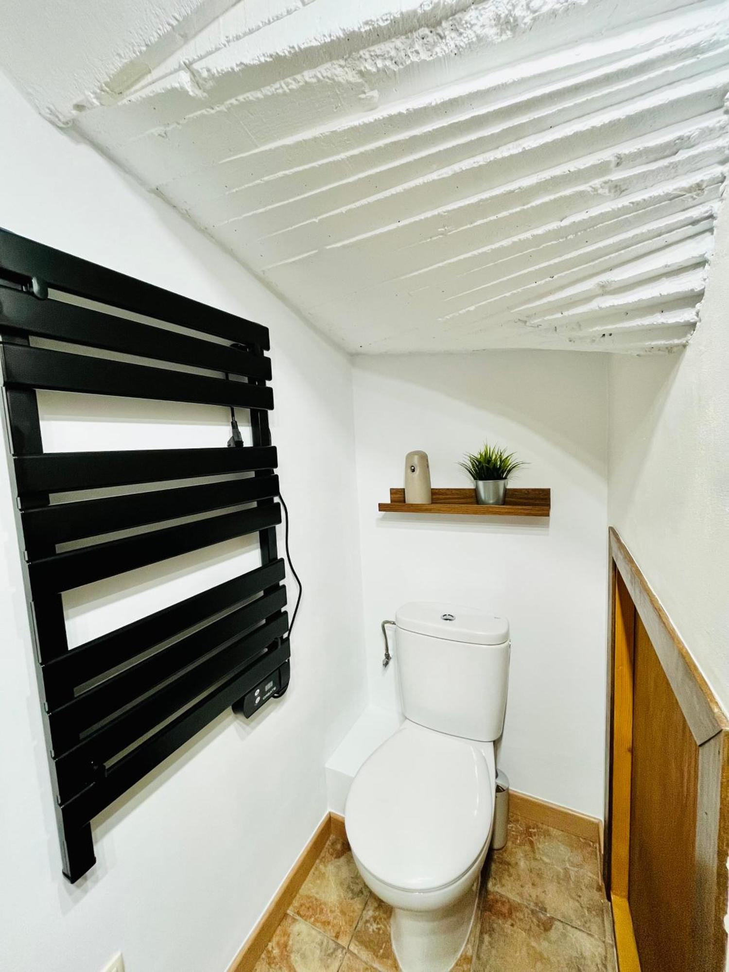 Nuevo Cosy Loft 4Pax Estavar מראה חיצוני תמונה